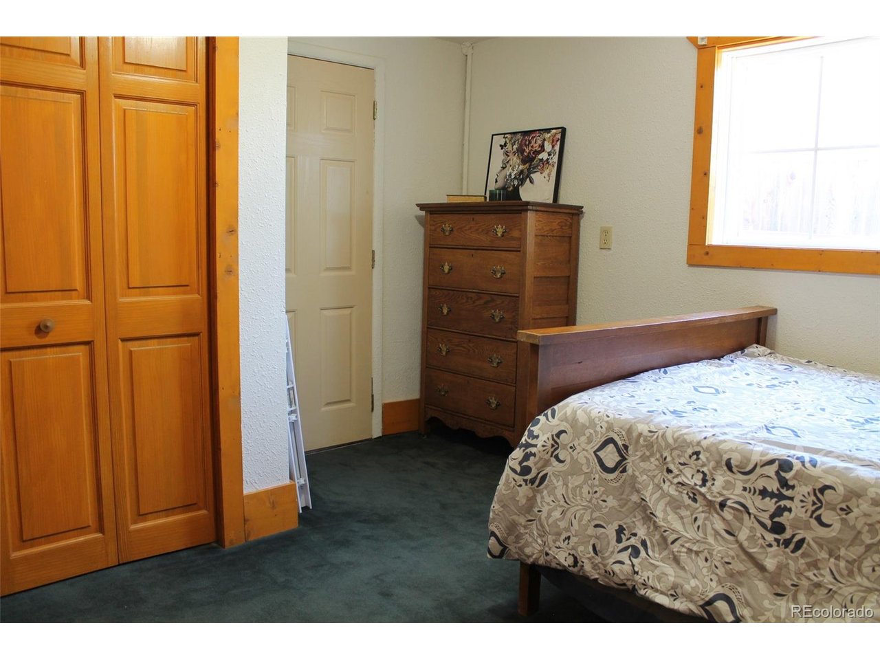 Beautiful wood doors and trim throughout.