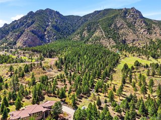 390 Irvington Ct Colorado Springs, CO 80906