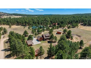 3711 Estates Cir Larkspur, CO 80118