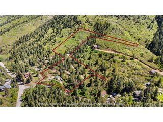 2 S Maxwell Hill Rd Littleton, CO 80127