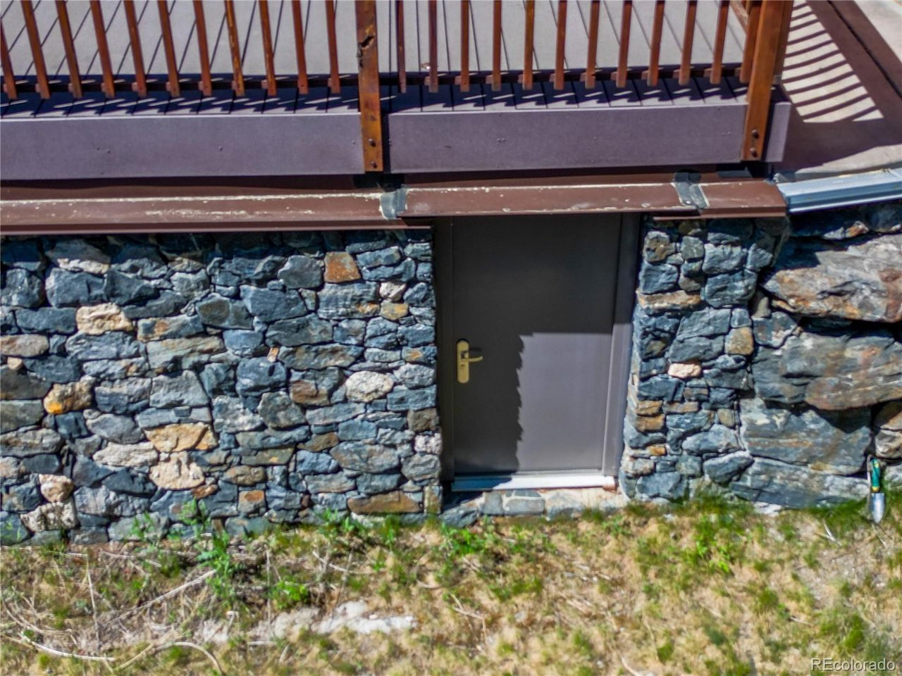 Walkout Basement/Bunker Heated, Insulated, Lighting, or Workshop/Secure Vault