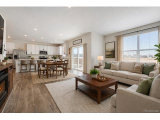 46557 Sunrise Ct Bennett, CO 80102
