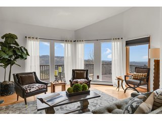 86 Yarrow Trl Evergreen, CO 80439