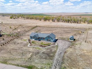 176 W 8th Ave Byers, CO 80103