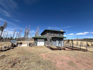 2504 Sharbaugh Ln Fort Garland, CO 81133