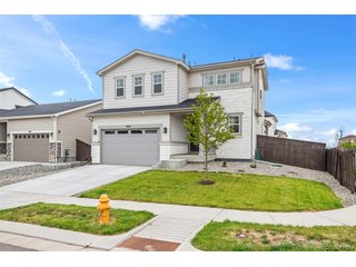 9754 Ceylon St Commerce City, CO 80022
