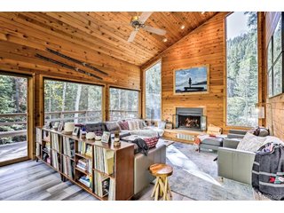 48 Moss Ln Dumont, CO 80436