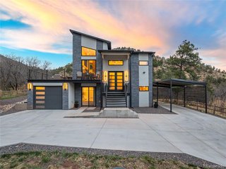 284 Crystal Park Rd Manitou Springs, CO 80829