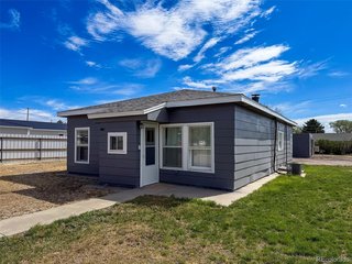 314 6th St Burlington, CO 80807