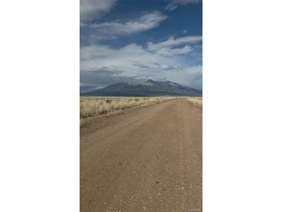 26 Cripple Creek Rd. Blanca, CO 81123