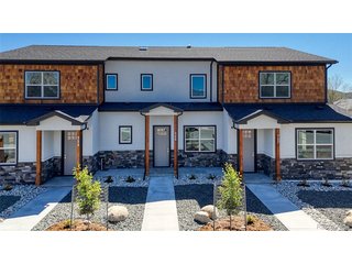 325 Palmer St Salida, CO 81201