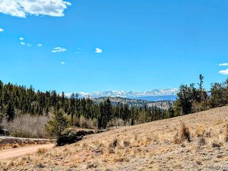 622 Longbow Dr Jefferson, CO 80456