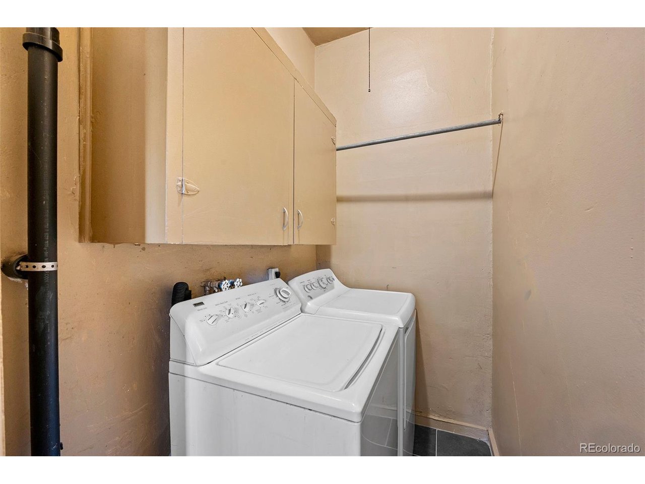 Property Photo 23 Laundry Room