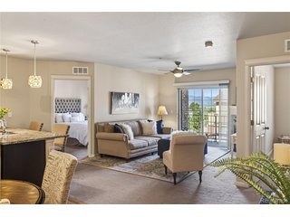 1062 Rockhurst Dr 202 Highlands Ranch, CO 80129
