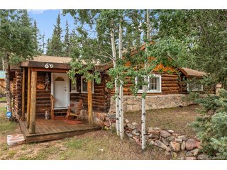 135 Daniwood Grv Florissant, CO 80816