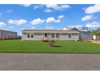 336 Lilac Cir Lochbuie, CO 80603
