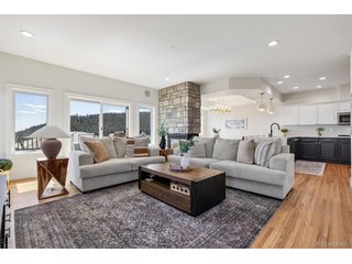 561 Ridgeside Dr Golden, CO 80401