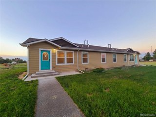 8 E 8th St Flagler, CO 80815
