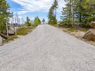 805 Meadows Dr Drake, CO 80515