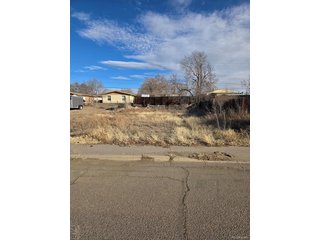 2839 E 15th St Pueblo, CO 81001