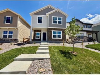 824 N Bently St Watkins, CO 80137