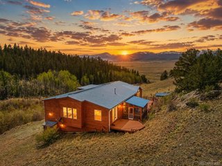 1819 Snyder Creek Rd Jefferson, CO 80456