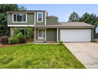 711 S Granby Cir Aurora, CO 80012
