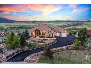 5441 Country Club Dr Larkspur, CO 80118