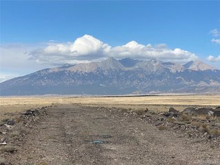 14 13th St. Blanca, CO 81123