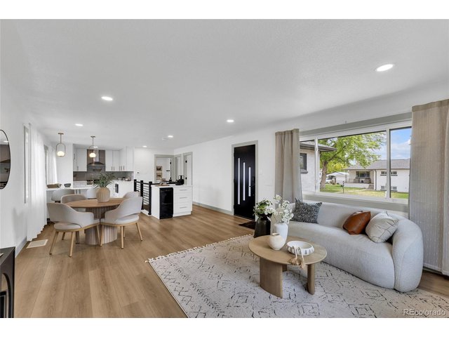 Property Photo 3 OPEN FLOOR PLAN!