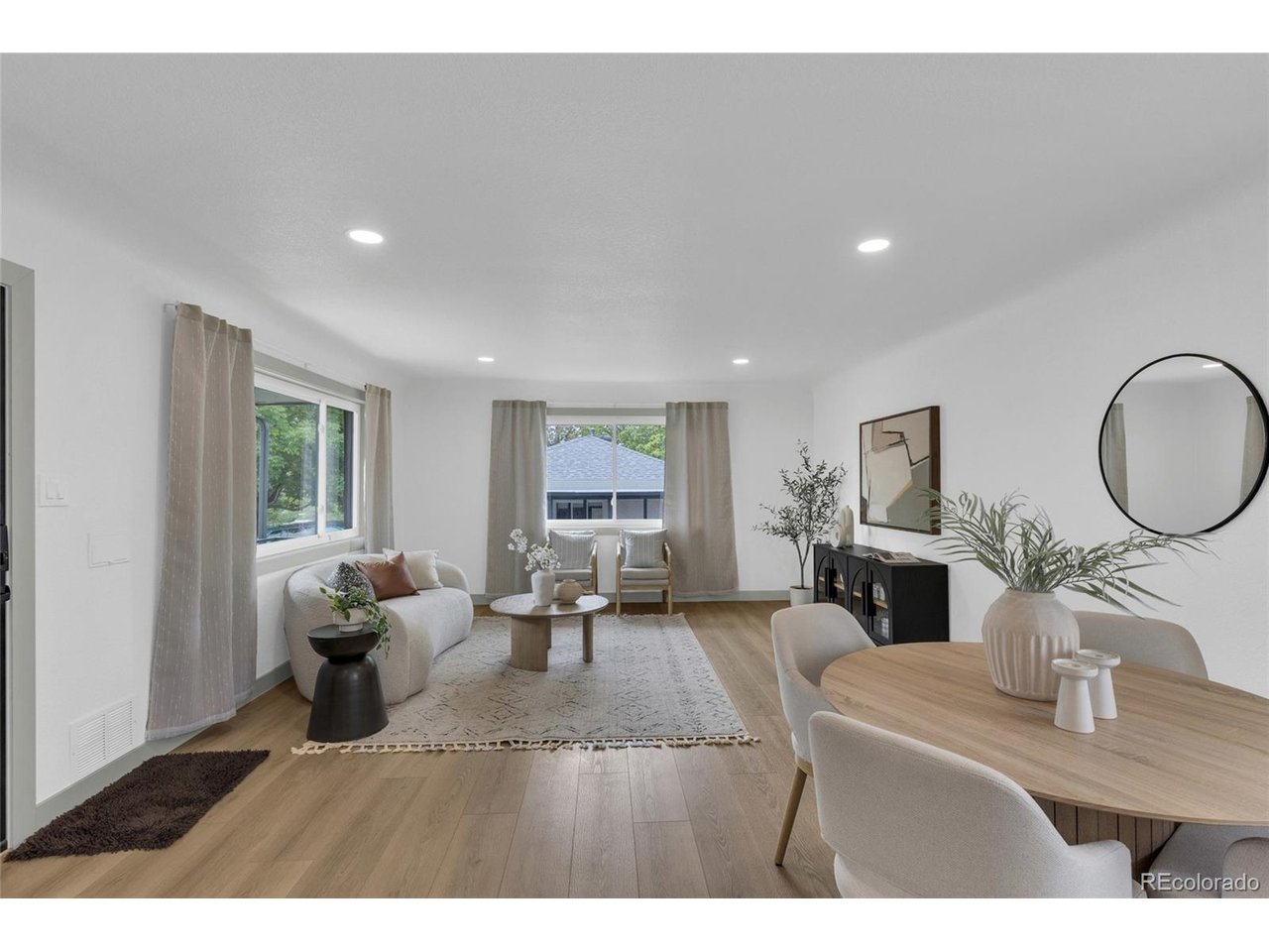 OPEN AND BRIGHT LAYOUT!