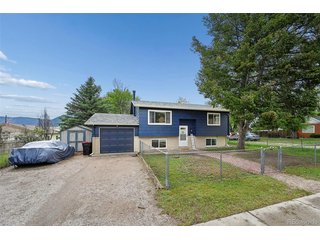 33 Washington St Monument, CO 80132