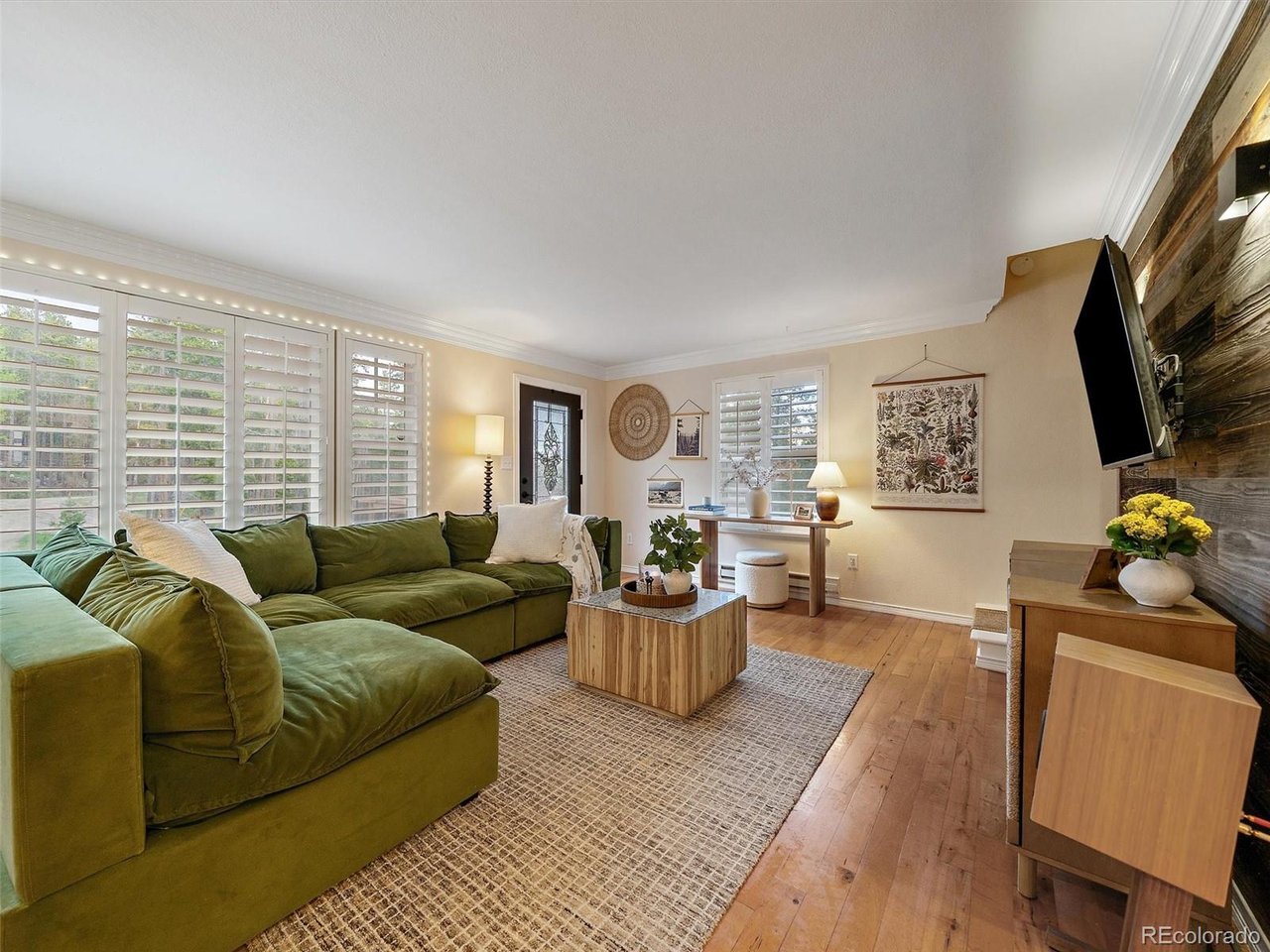 Living room | Hardwood floors & plantation shutters