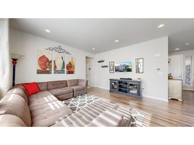 Property Photo 4 Family room
