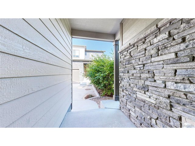 Property Photo 27 Front entry