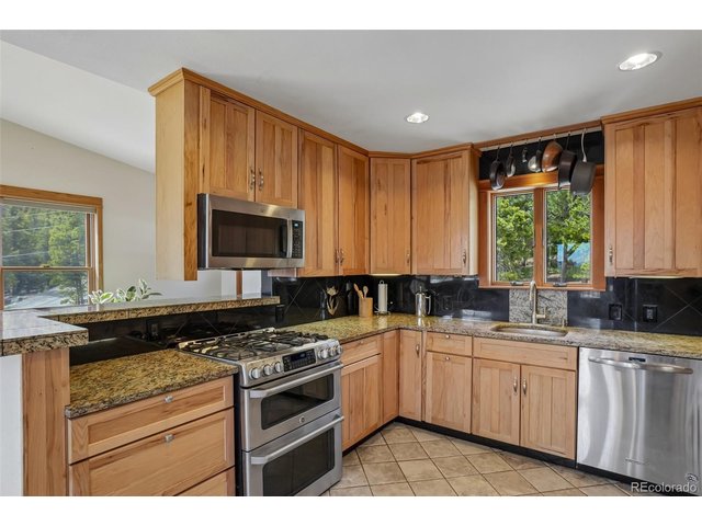 Property Photo 15 Who doesn't love a double oven!
