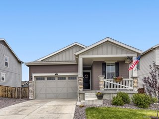 924 Peach Leaf Ln Elizabeth, CO 80107