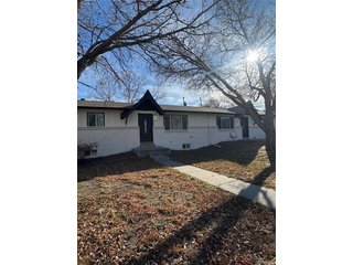 600 Ingalls St Lakewood, CO 80214