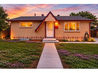 6978 Kidder Dr Denver, CO 80221