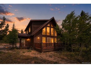 541 Warpath Rd Jefferson, CO 80456