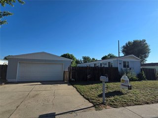 210 Oak St Log Lane Village, CO 80705