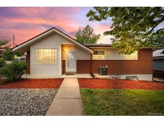 1005 Moss St Golden, CO 80401