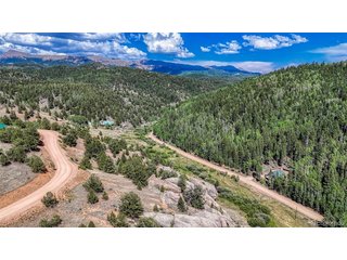 282 Fairview Dr Florissant, CO 80816