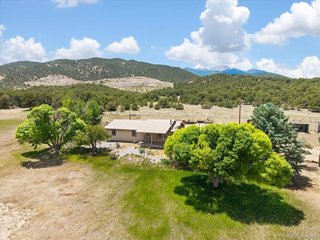 479 Meadow Dr Coaldale, CO 81222
