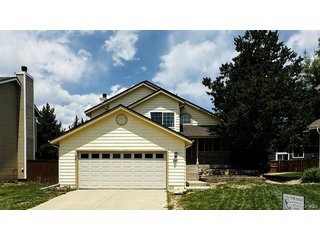 841 Thames St Highlands Ranch, CO 80126