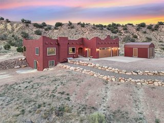 507 Van Egmond Dr Penrose, CO 81240