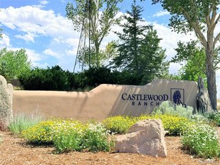 2532 Eastview Dr Castle Rock, CO 80104