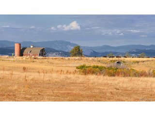5700 Amber Ridge Dr Castle Pines, CO 80108