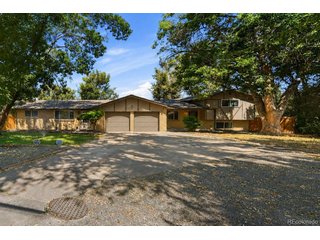 4863 Flower Ct Arvada, CO 80002