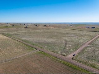 58701 E Lake Pl Strasburg, CO 80136
